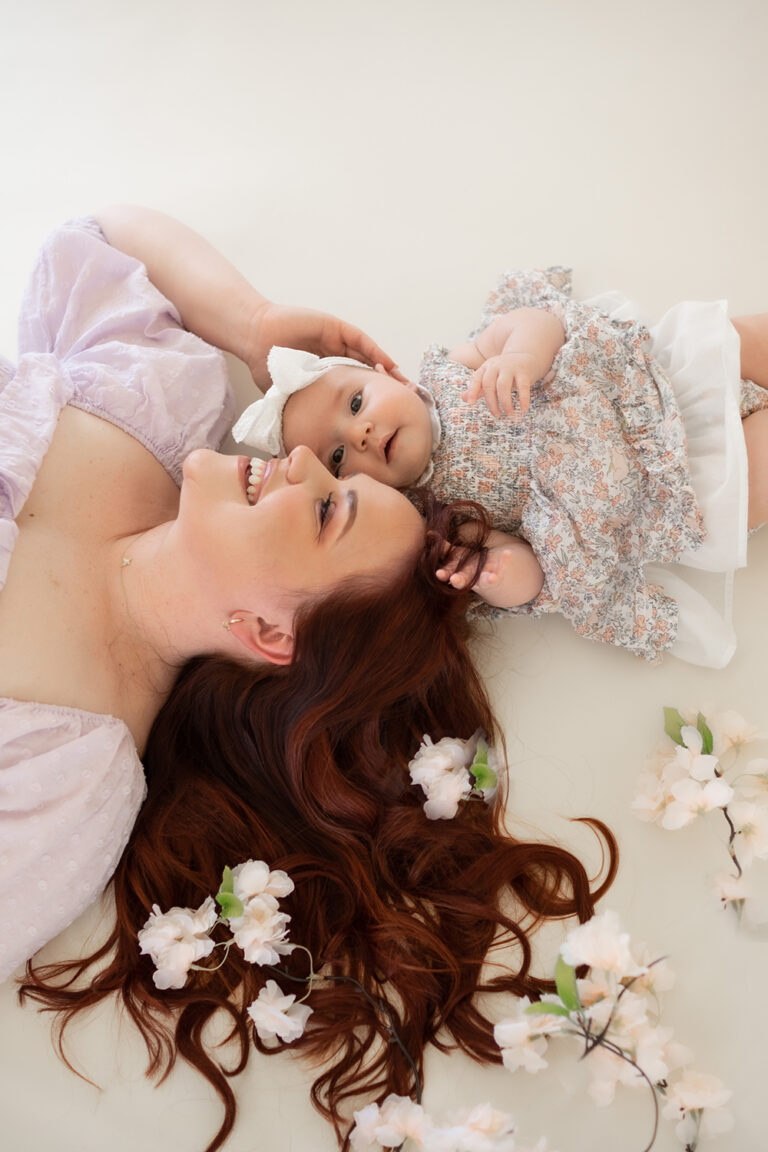 Family indoor session. By Nashville photographer.