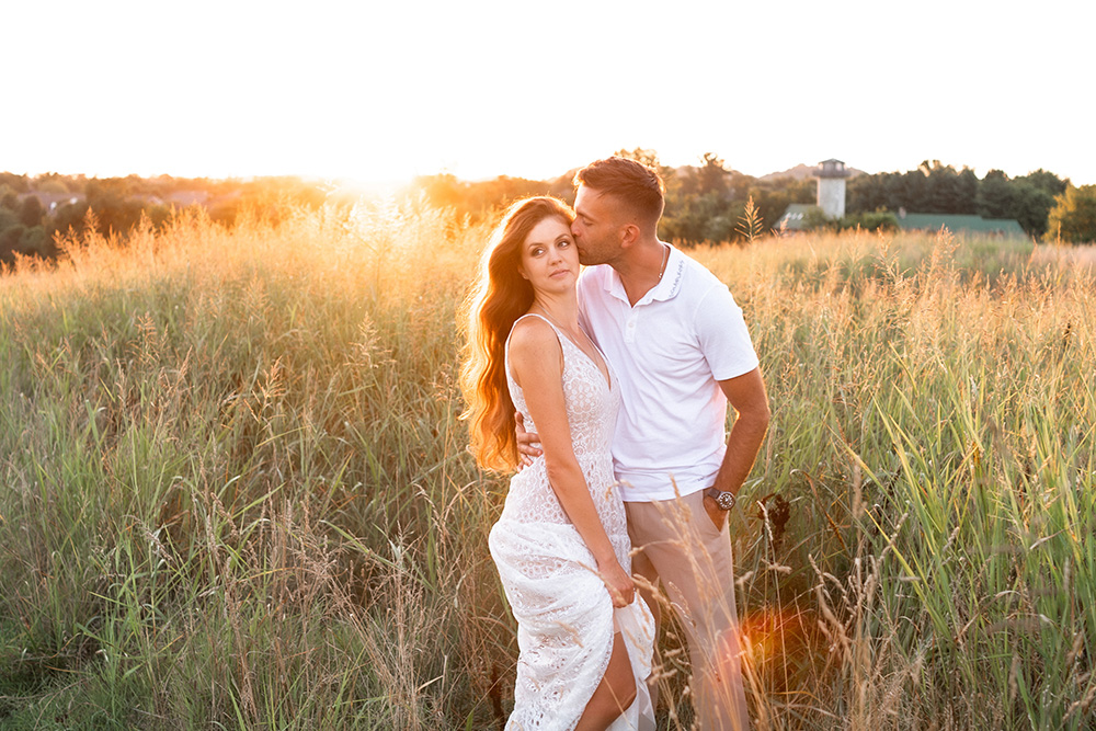 Engagement session in Franklin, TN. Mila and Milosh.